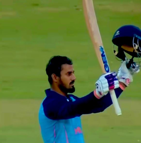 VHT 2025-26: विजय हजारे ट्रॉफी में शतकों की बारिश, 32, 33, और 36 गेंदों पर लगे शतक..तो वहीं एक बल्लेबाज ने 66 गेंदों पर जीरो रन बनाकर भी लगा दिया दोहरा शतक !