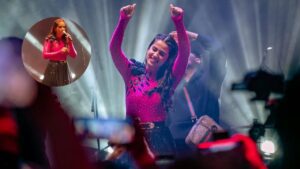 Pranjal Dahiya Angry On Stage.