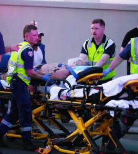 Bondi Beach आतंकी हमले ने Australia को दहला दिया, 12 की मौत