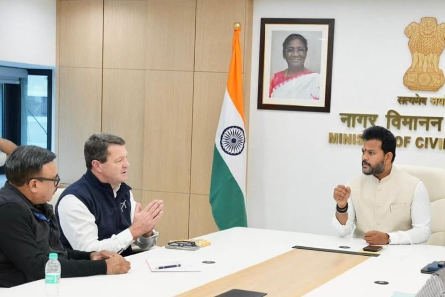 IndiGo पर सरकार ताबड़तोड़ एक्शन: उड़ानों में बड़ी कटौती और रिफंड-लगेज पर सख्त आदेश