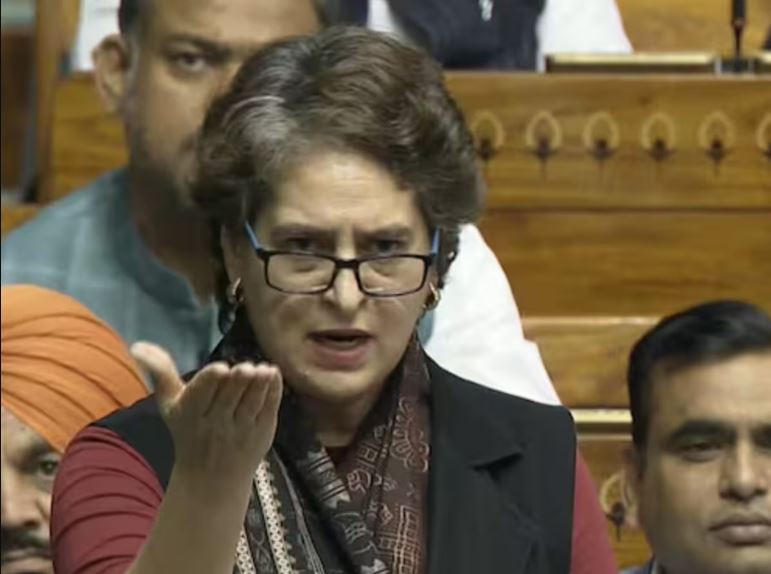 नेहरू पर PM Modi के दावों पर Priyanka Gandhi बोलीं-सरकार तय कर ले कब करनी है Nehru पर बहस, मिलेगा सही जवाब !