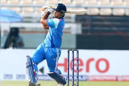 Vaibhav Sooryavanshi का एक और धमाका, 21 गेंदों पर मारे 10 छक्के और...