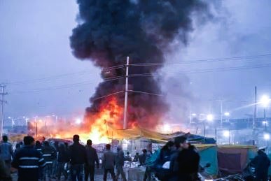 Prayagraj Magh Mela Fire: प्रयागराज माघ मेले में भीषण आग, टेंट और दुकानें जलकर राख