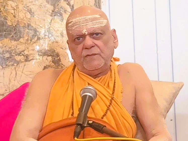 शंकराचार्य अविमुक्तेश्वरानंद पर CM Yogi सख्त, Deputy CM Keshav Prasad Maurya नरम, समझिए सियासी संकेत !