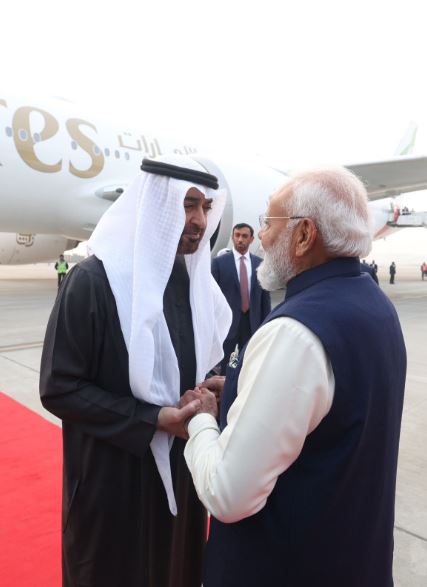 UAE के राष्ट्रपति के भारत दौरा, जानिए 3 घंटे क्या-क्या हुआ